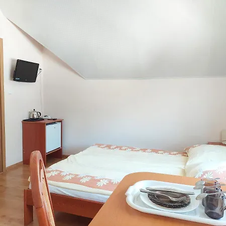 Pokoje U Sylwii Guest house